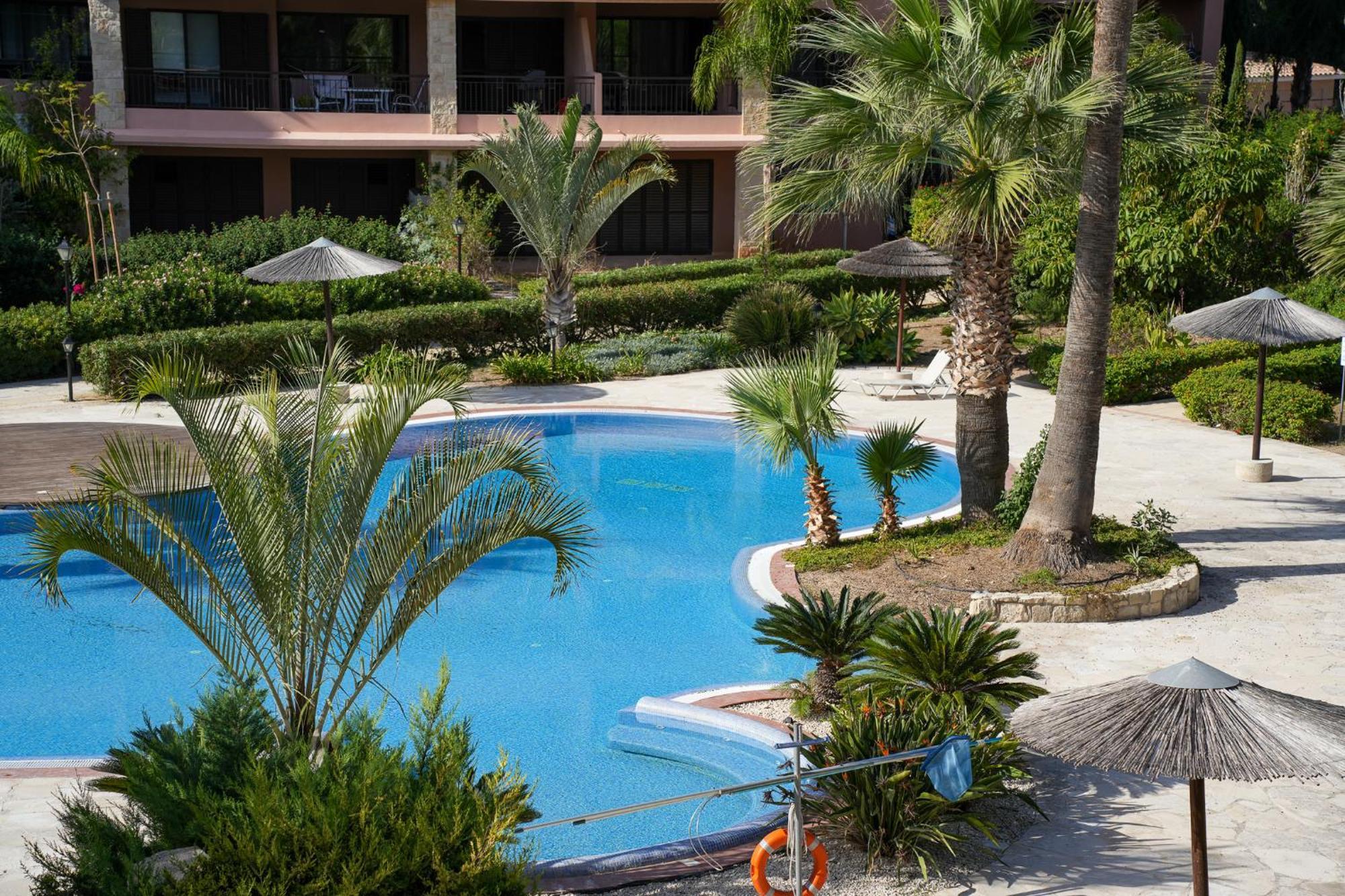 Resitour - Aphrodite Gardens Paphos Eksteriør billede