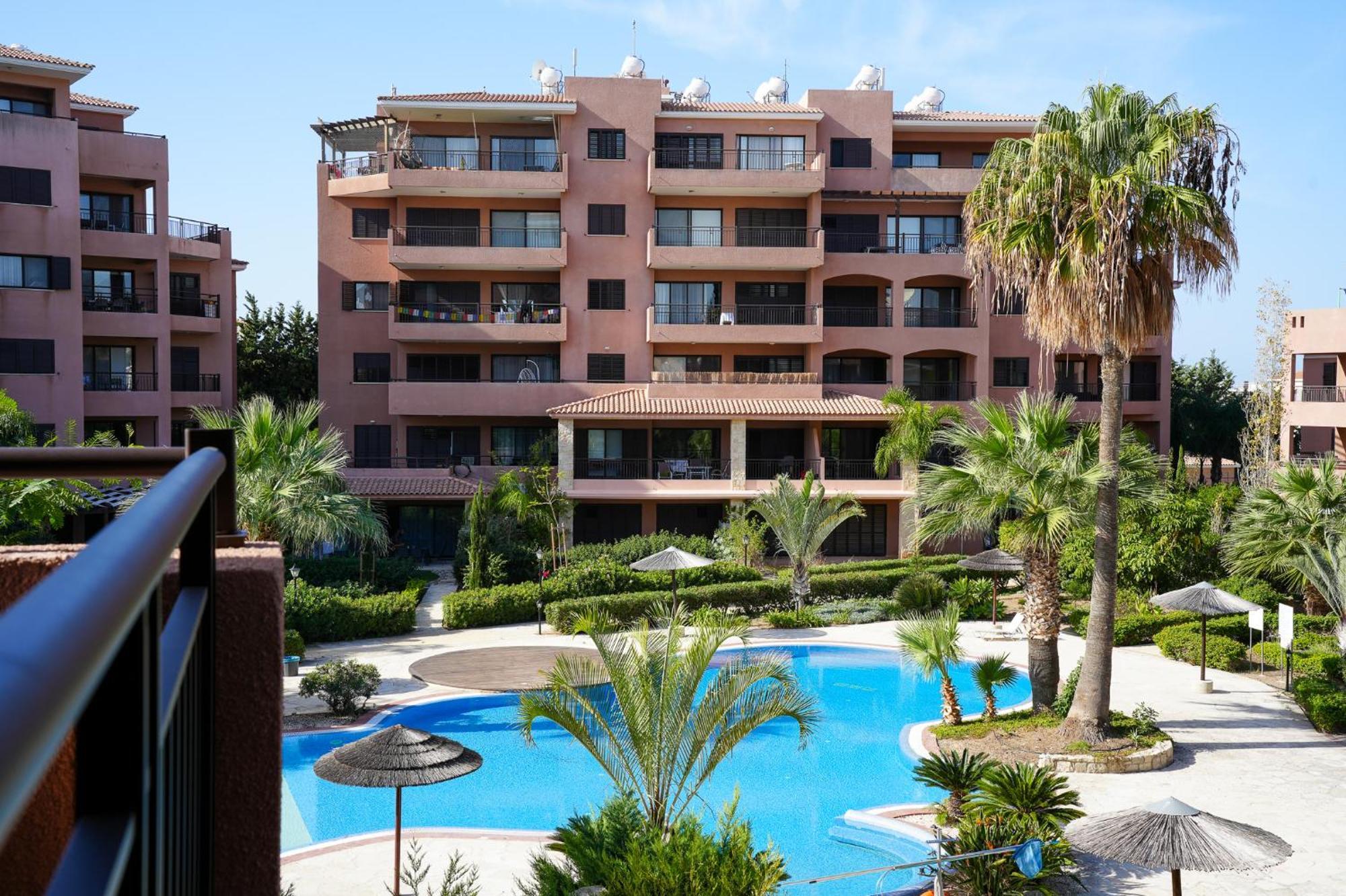 Resitour - Aphrodite Gardens Paphos Eksteriør billede